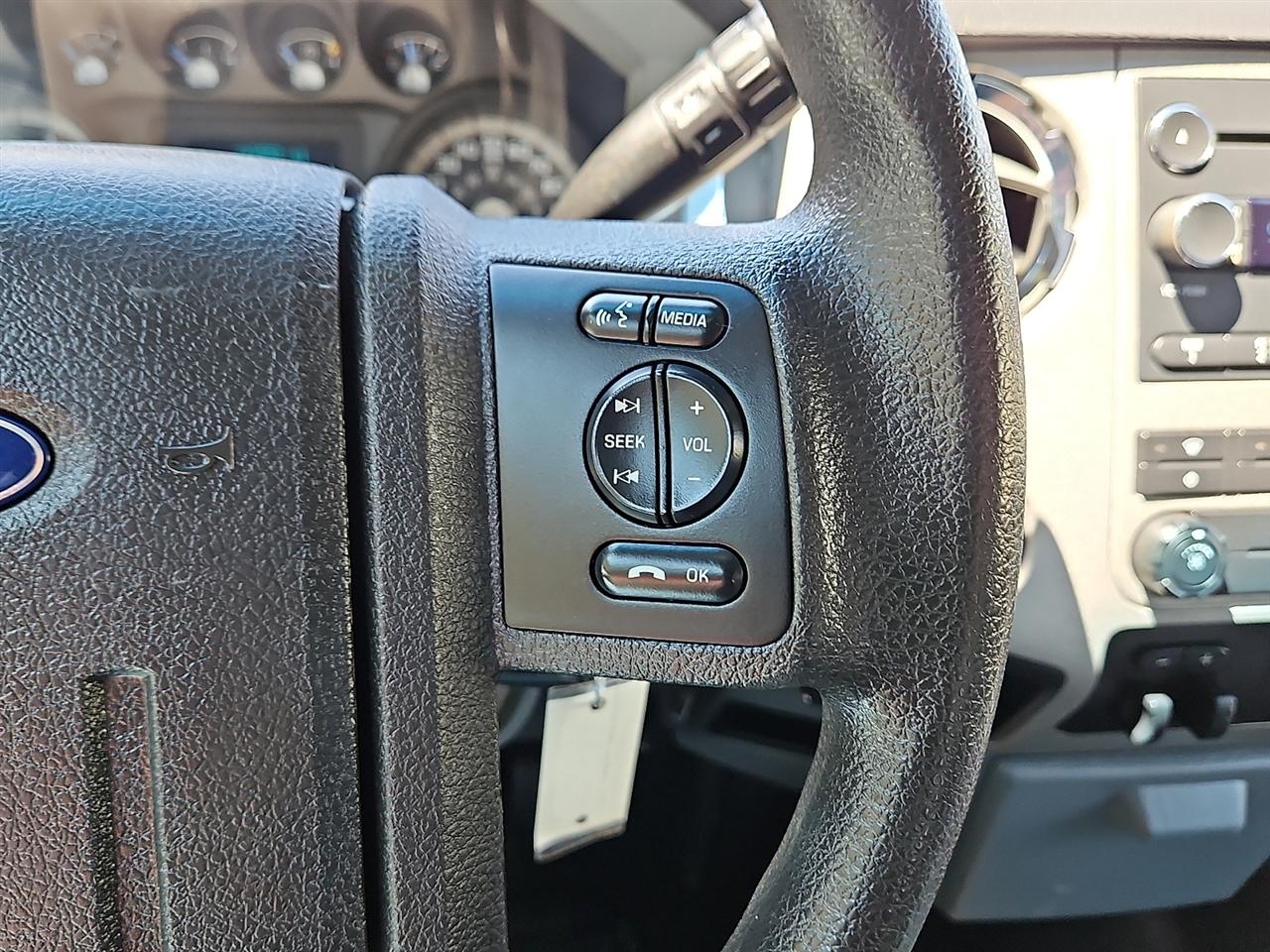 Ford Super Duty F-350 SRW 4WD Crew Cab 172" XLT 2013