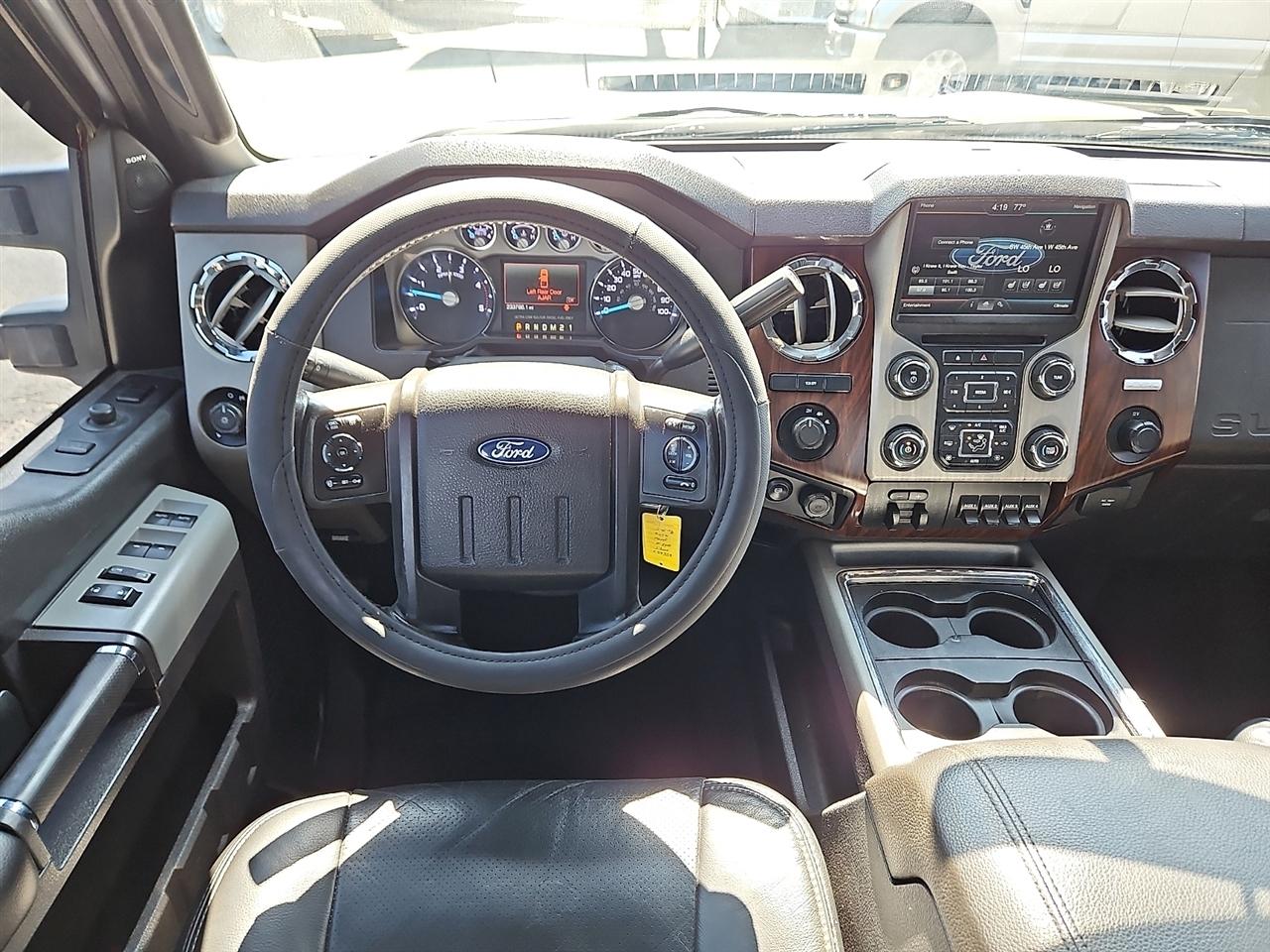Ford Super Duty F-350 DRW 4WD Crew Cab 172" Lariat 2016