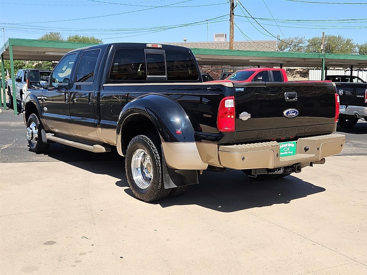 Ford Super Duty F-350 DRW 4WD Crew Cab 172" King Ranch 2012