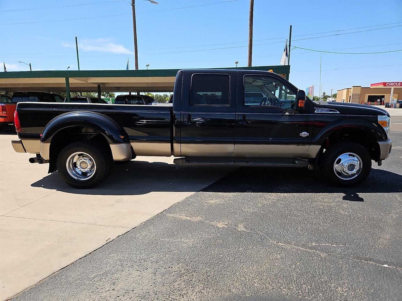 Ford Super Duty F-350 DRW 4WD Crew Cab 172" King Ranch 2012