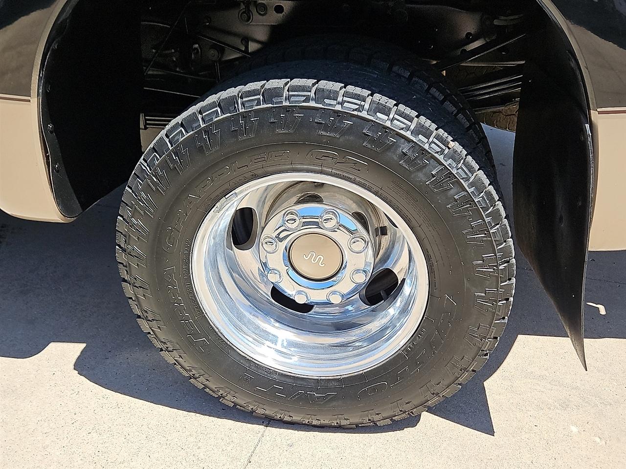 Ford Super Duty F-350 DRW 4WD Crew Cab 172" King Ranch 2012