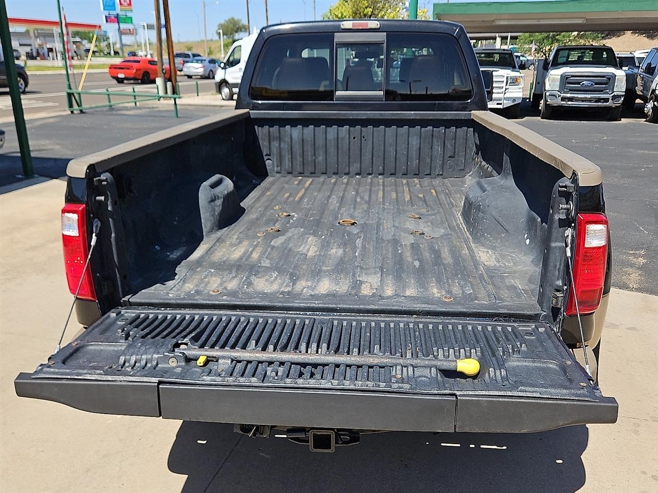 Ford Super Duty F-350 DRW 4WD Crew Cab 172" King Ranch 2012