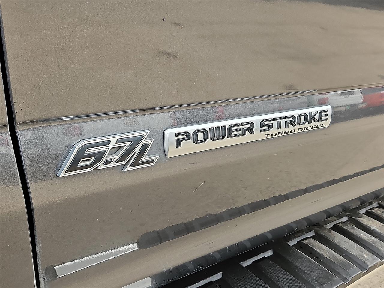 Ford Super Duty F-350 SRW XL 4WD Crew Cab 8' Box 2019