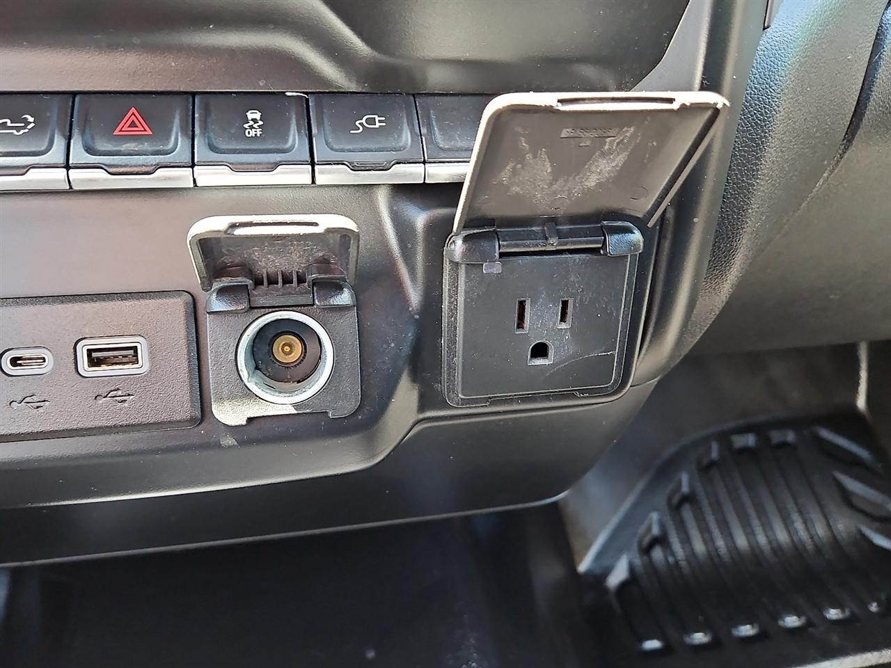 Chevrolet Silverado 2500HD 4WD Double Cab 162" Work Truck 2022