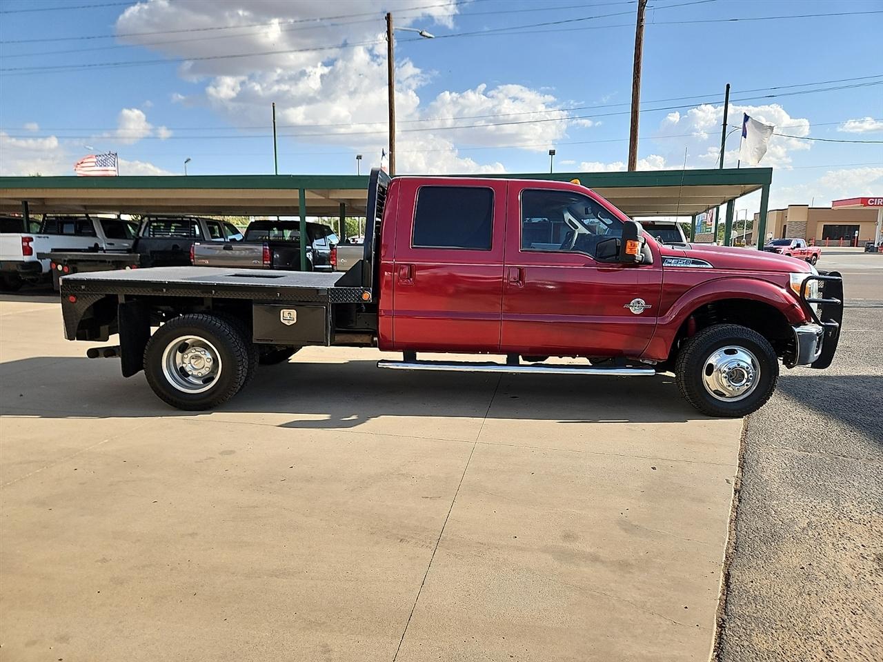 Ford Super Duty F-350 DRW 4WD Crew Cab 172" Lariat 2016