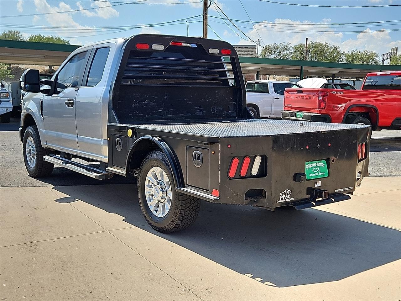 Ford Super Duty F-250 SRW XL 4WD SuperCab 6.75' Box 2022
