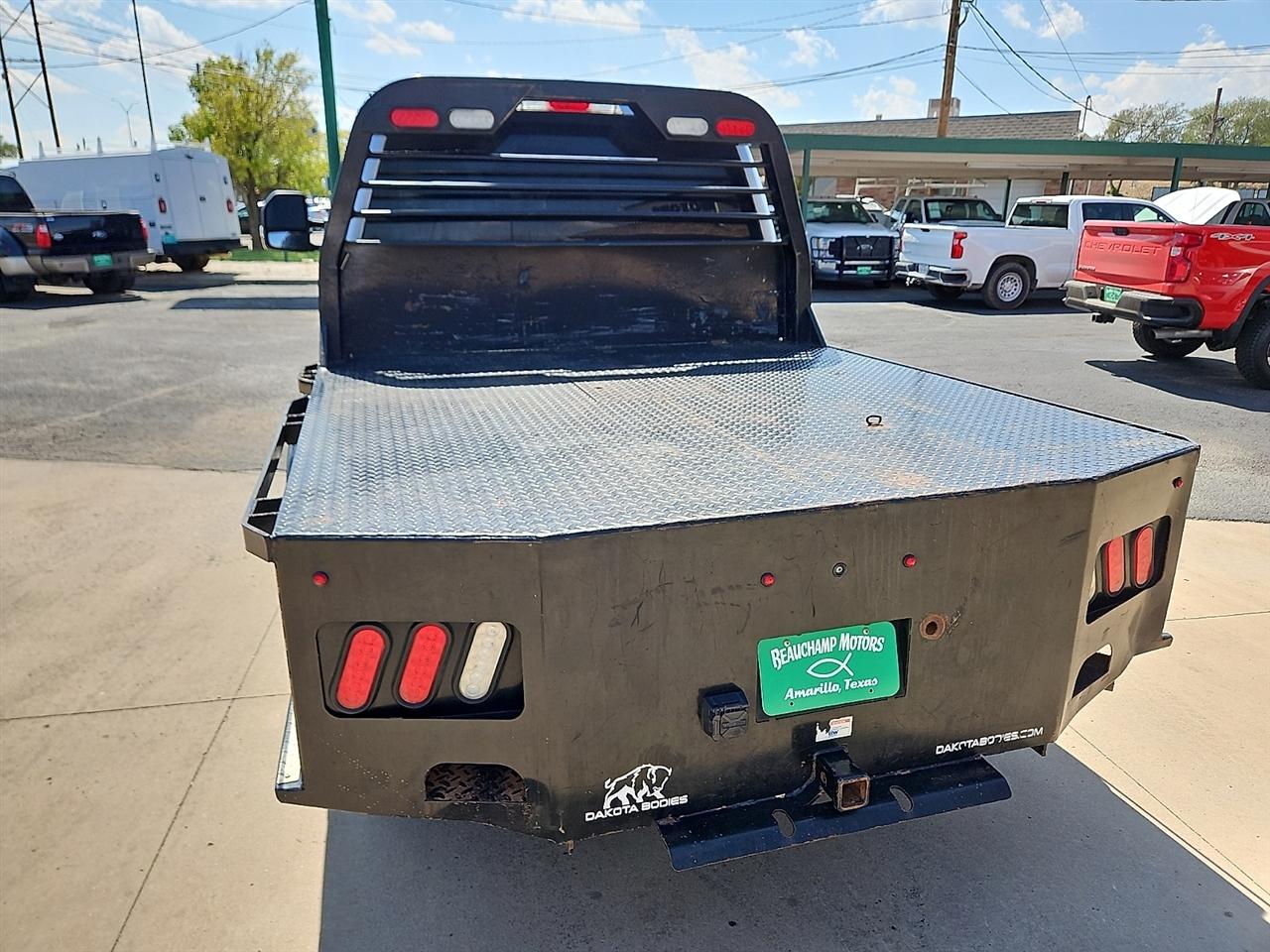 Ford Super Duty F-250 SRW XL 4WD SuperCab 6.75' Box 2022