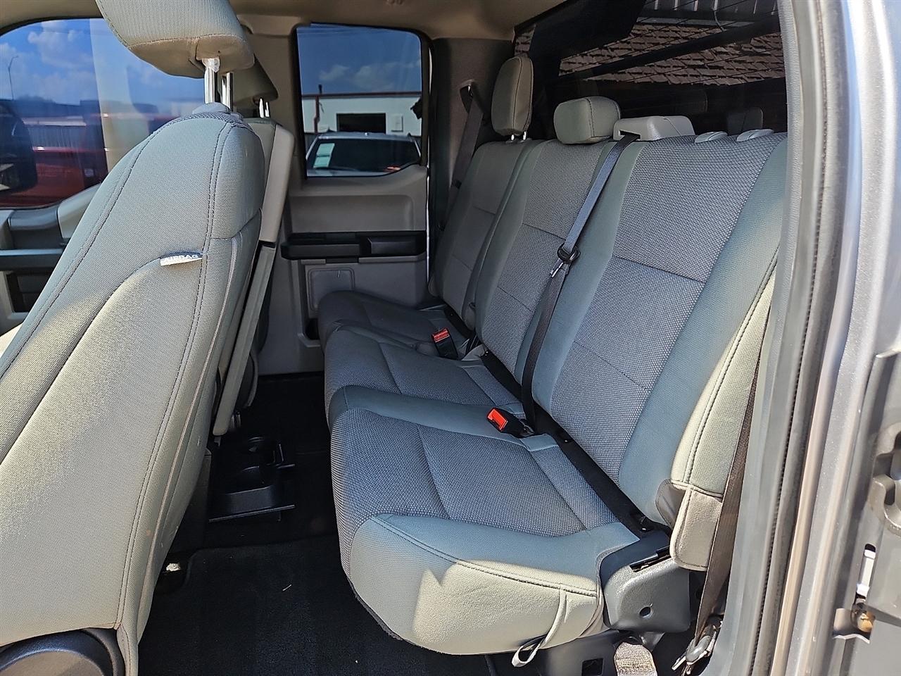 Ford Super Duty F-250 SRW XL 4WD SuperCab 6.75' Box 2022