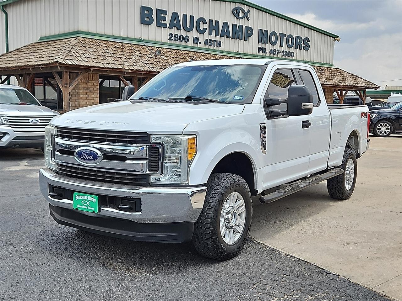 2017 Ford Super Duty F-250 SRW XLT 4WD SuperCab 8' Box