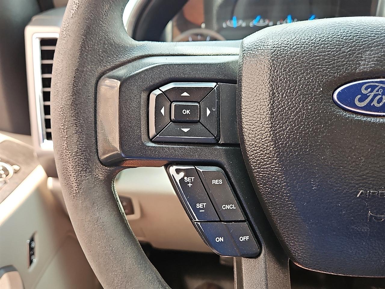 Ford Super Duty F-250 SRW Lariat 4WD SuperCab 8' Box 2017