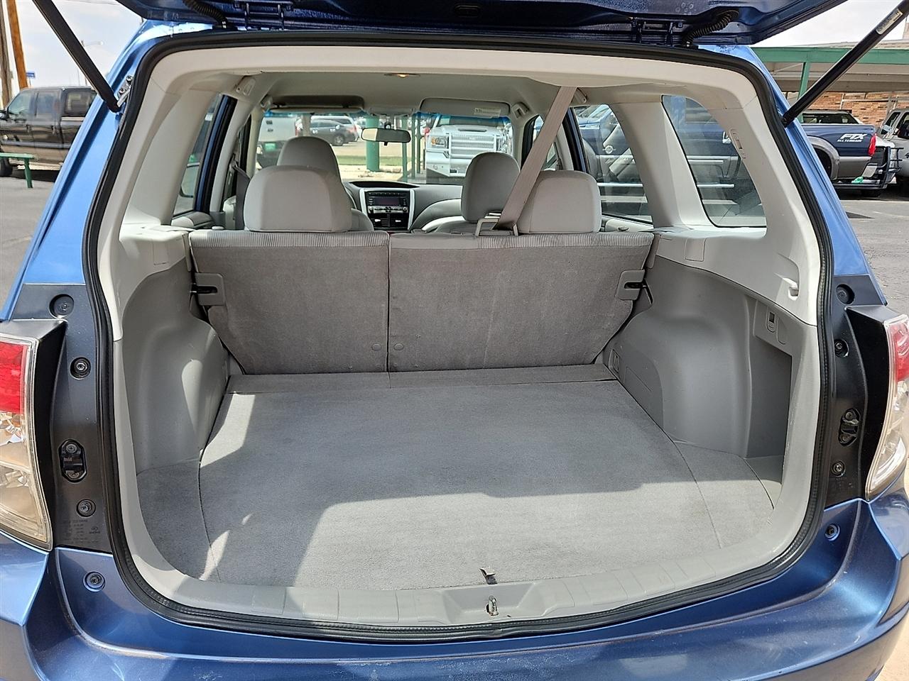 Subaru Forester 4dr Auto 2.5X w/Special Edition Pkg 2010