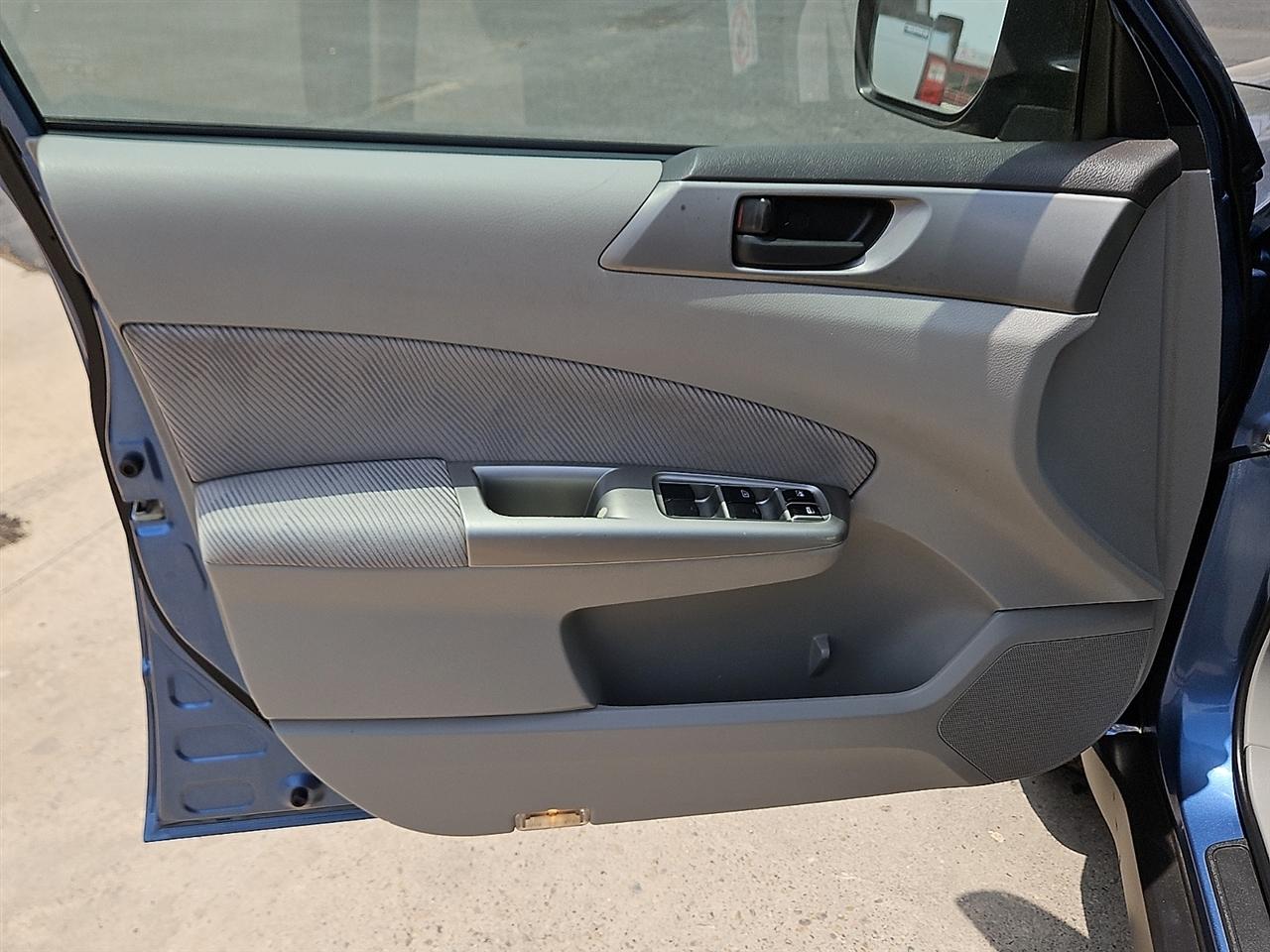 Subaru Forester 4dr Auto 2.5X w/Special Edition Pkg 2010