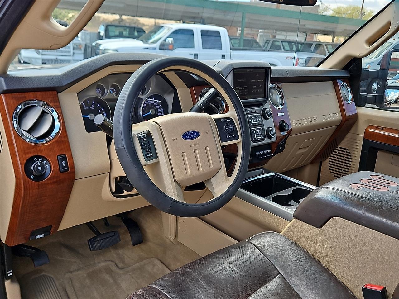 Ford Super Duty F-250 SRW 4WD Crew Cab 156" King Ranch 2016