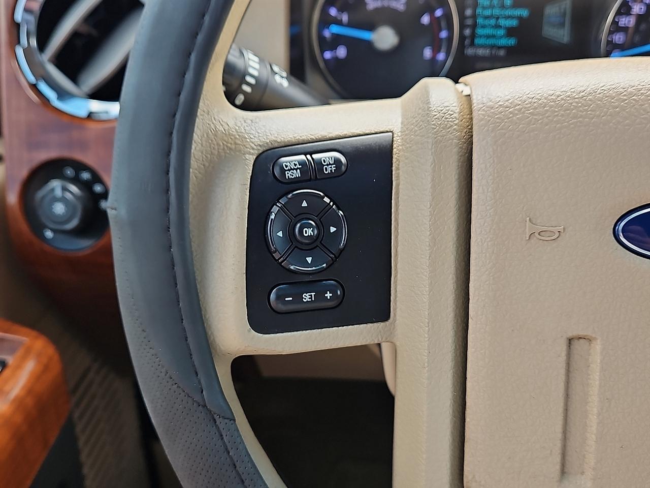 Ford Super Duty F-250 SRW 4WD Crew Cab 156" King Ranch 2016