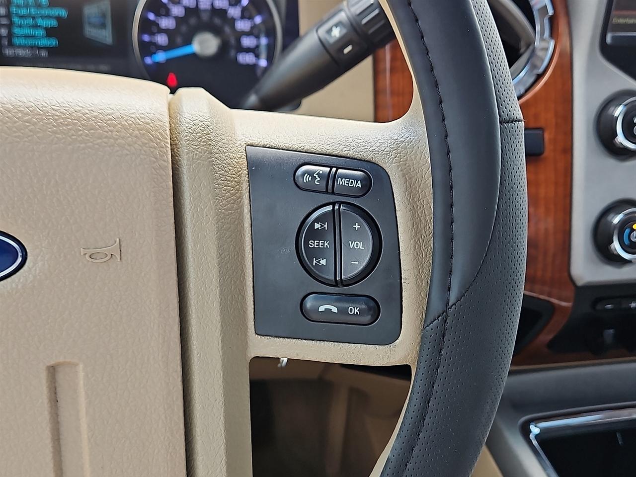 Ford Super Duty F-250 SRW 4WD Crew Cab 156" King Ranch 2016