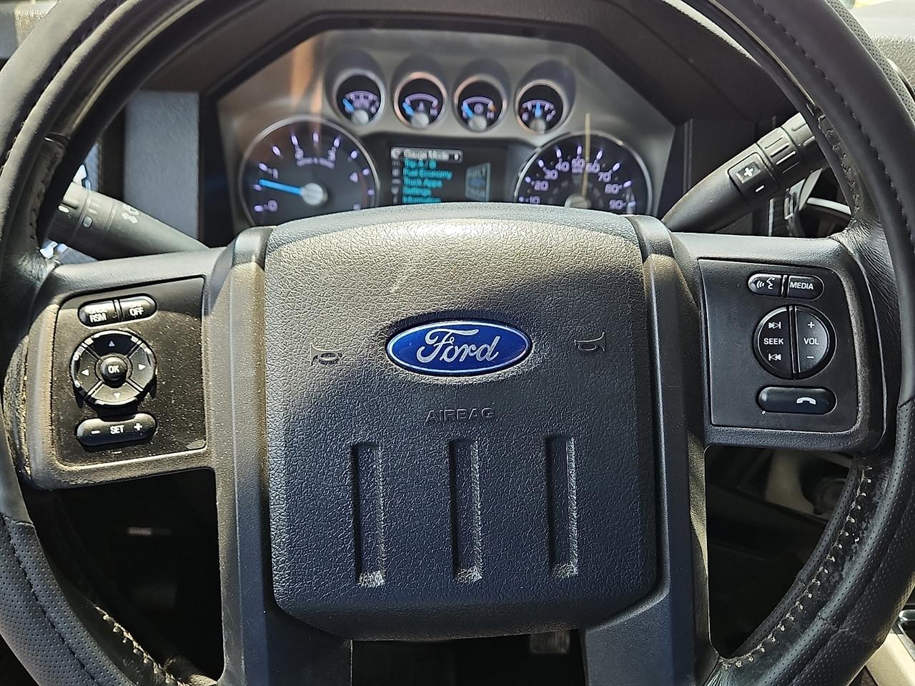 Ford Super Duty F-250 SRW 4WD Crew Cab 156" Lariat 2013