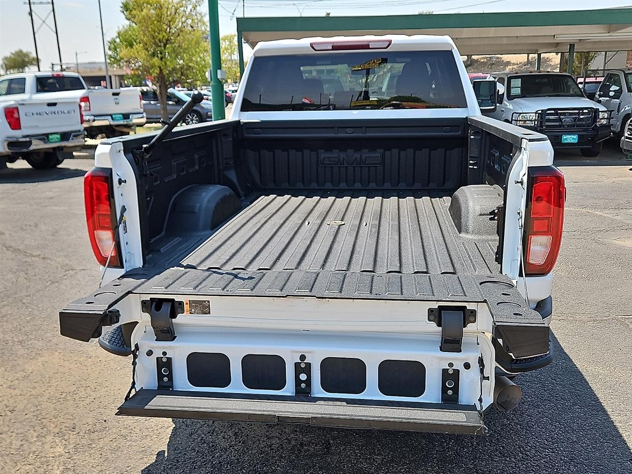 GMC Sierra 2500HD 4WD Crew Cab 159" SLE 2021