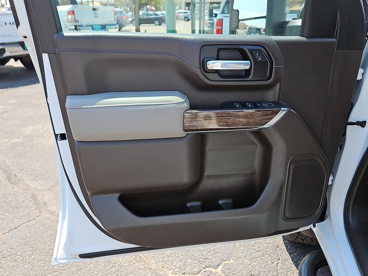 GMC Sierra 2500HD 4WD Crew Cab 159" SLE 2021