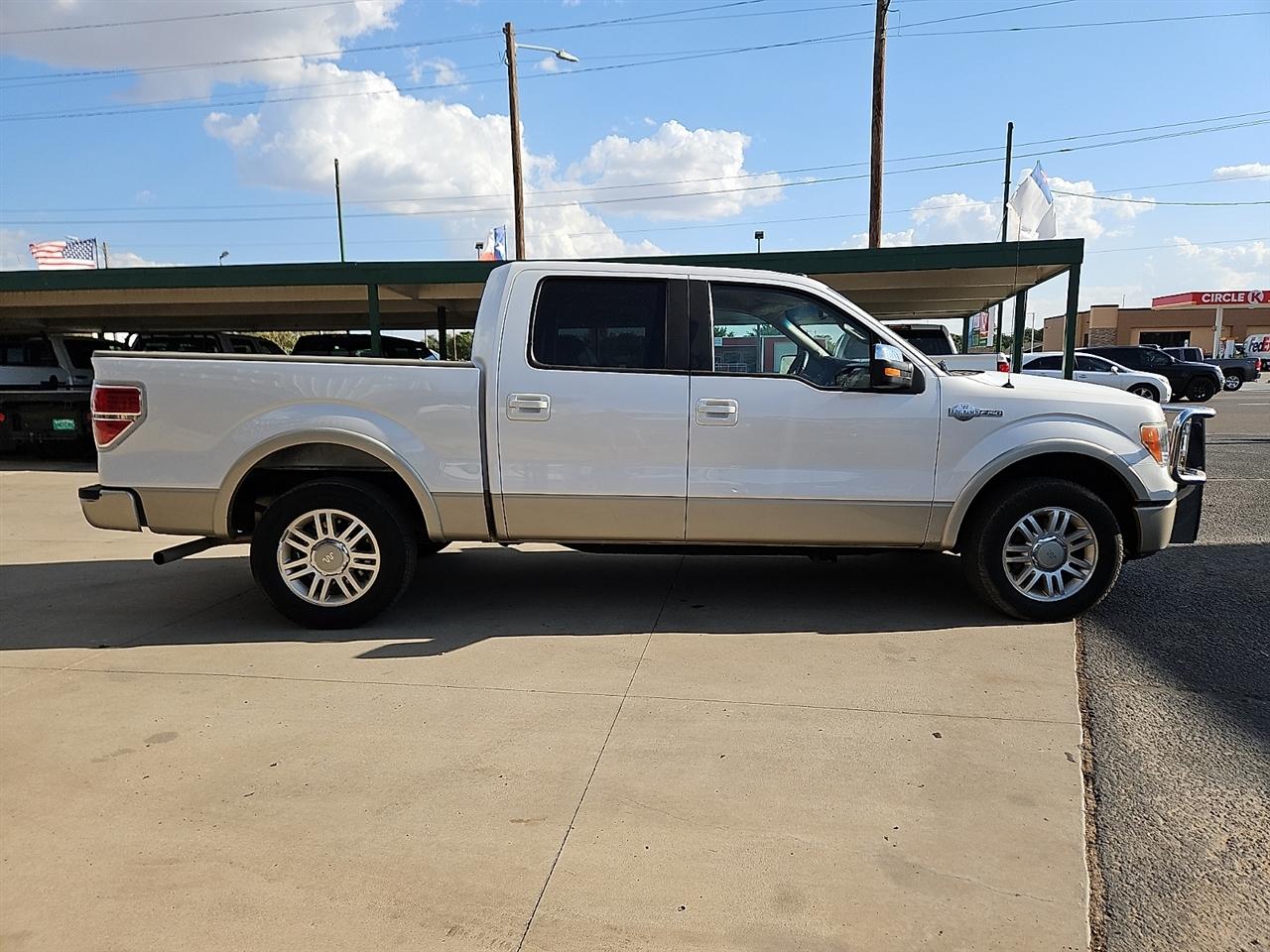 Ford F-150 2WD SuperCrew 145" XL 2010