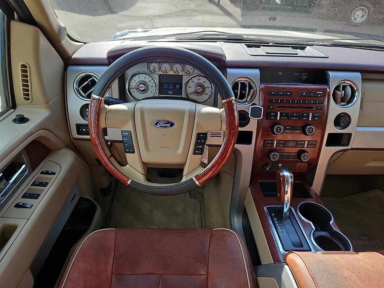 Ford F-150 2WD SuperCrew 145" XL 2010