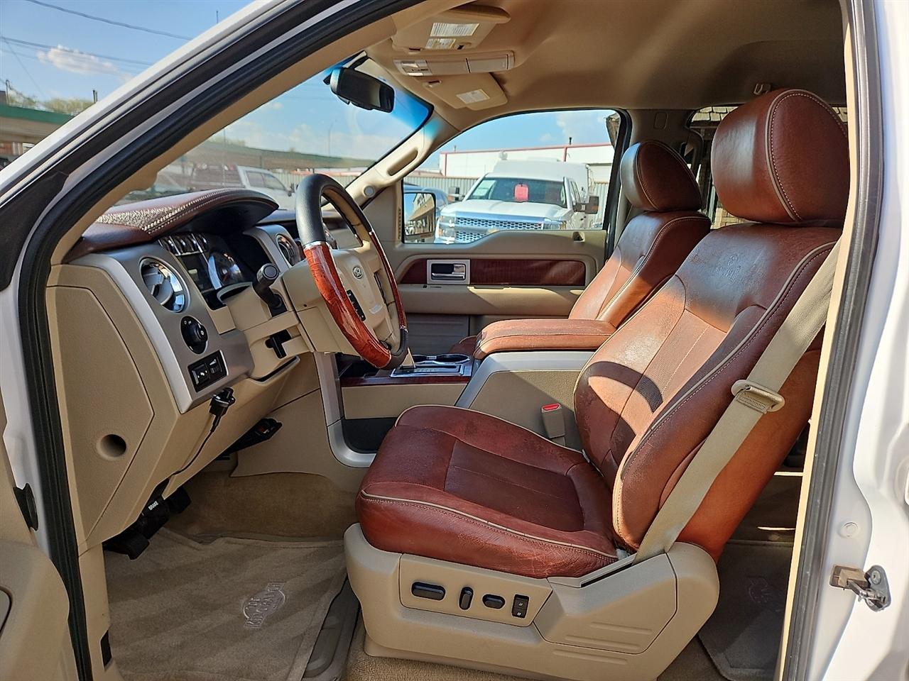 Ford F-150 2WD SuperCrew 145" XL 2010