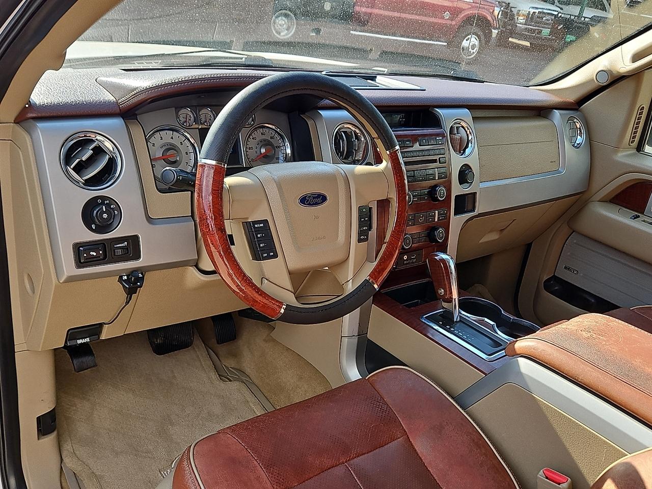 Ford F-150 2WD SuperCrew 145" XL 2010
