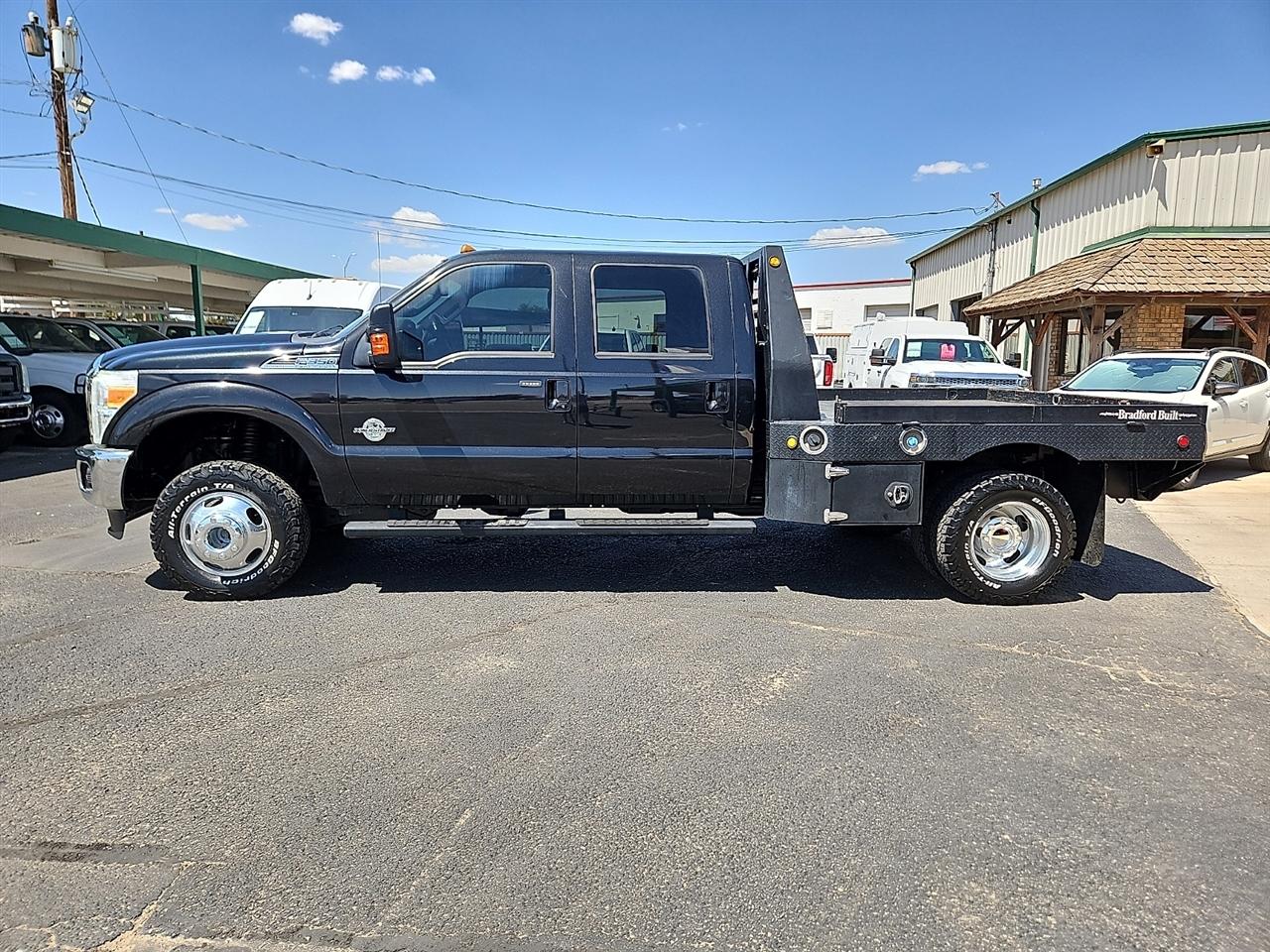 Ford Super Duty F-350 DRW 4WD Crew Cab 172" Lariat 2015