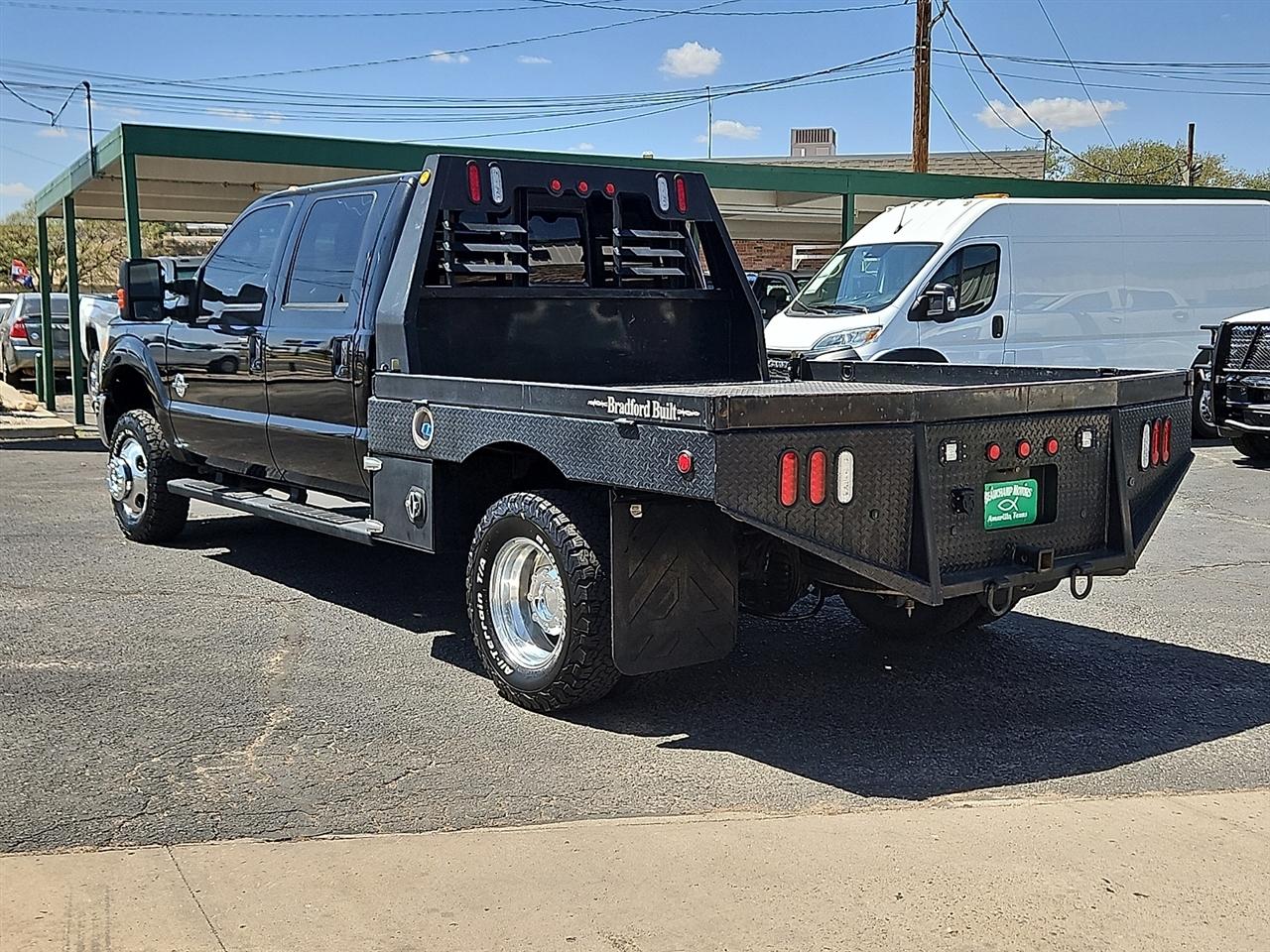 Ford Super Duty F-350 DRW 4WD Crew Cab 172" Lariat 2015