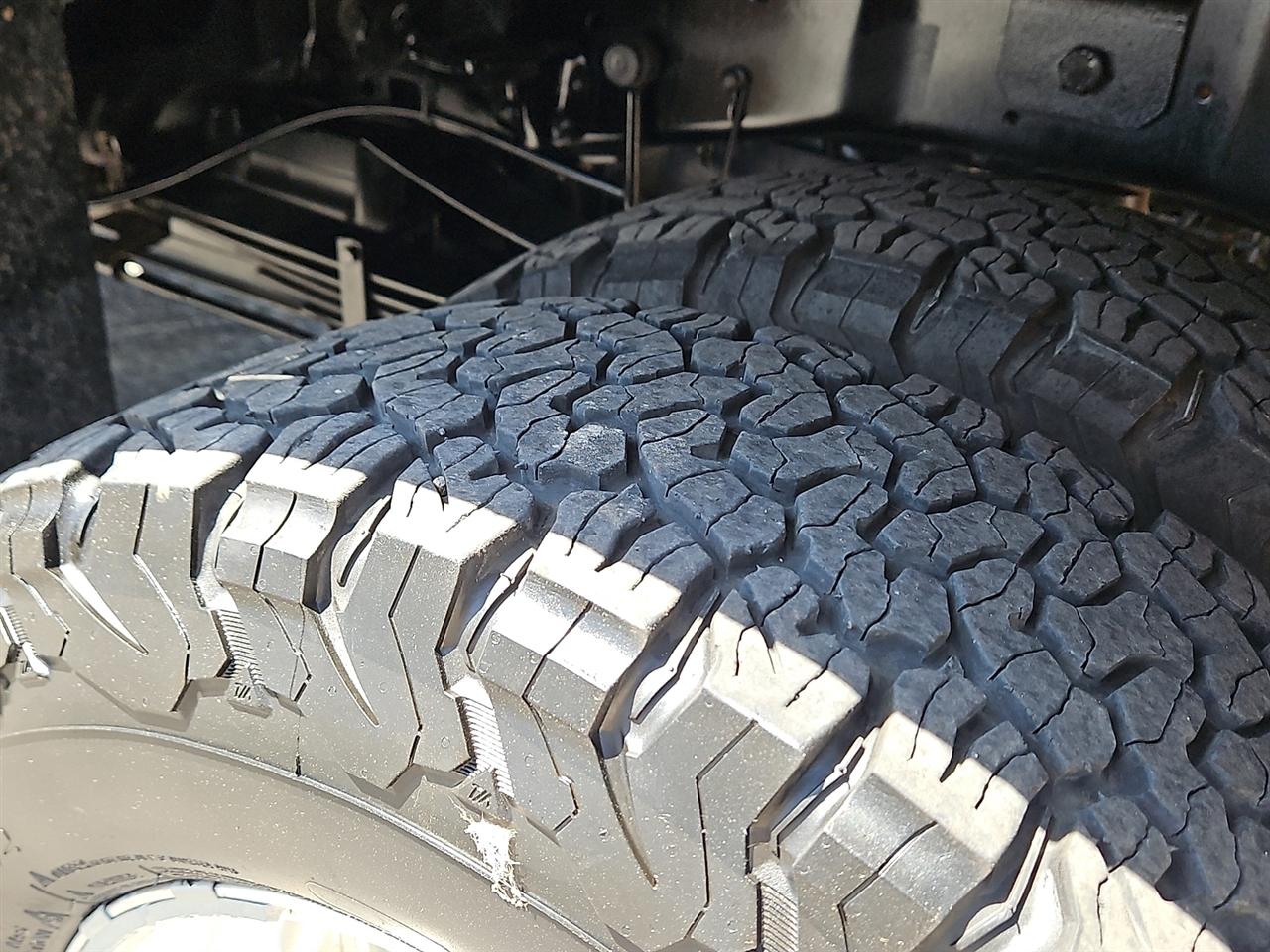 Ford Super Duty F-350 DRW 4WD Crew Cab 172" Lariat 2015