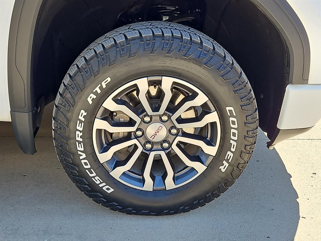 GMC Sierra 1500 4WD Crew Cab 147" AT4 2020