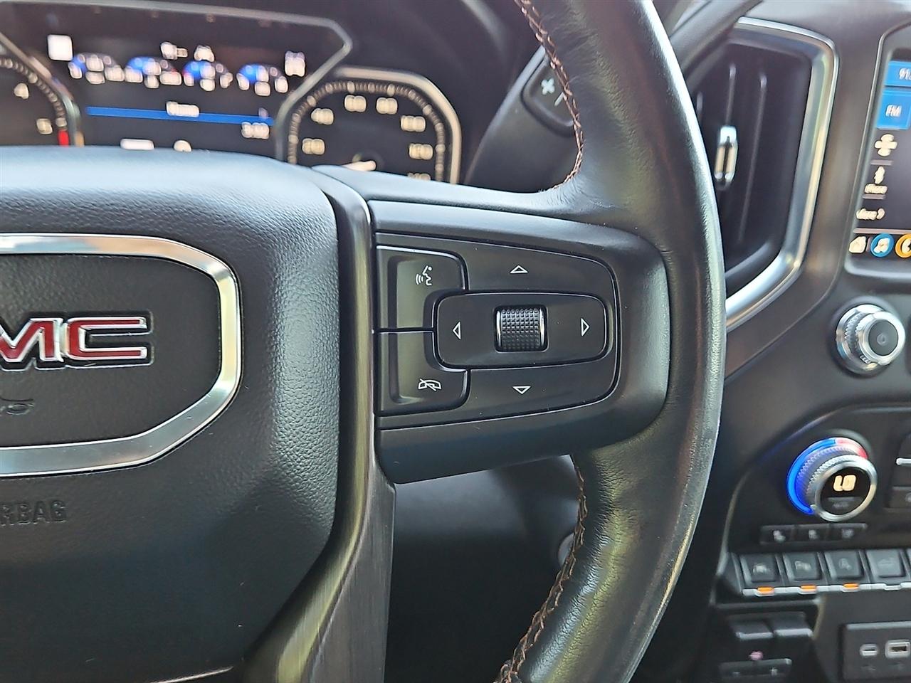 GMC Sierra 1500 4WD Crew Cab 147" AT4 2020