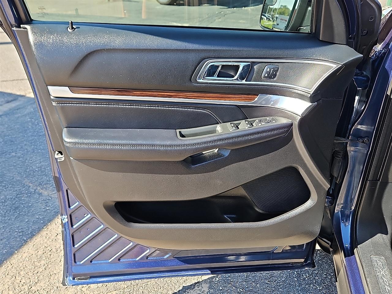 Ford Explorer Limited FWD 2017