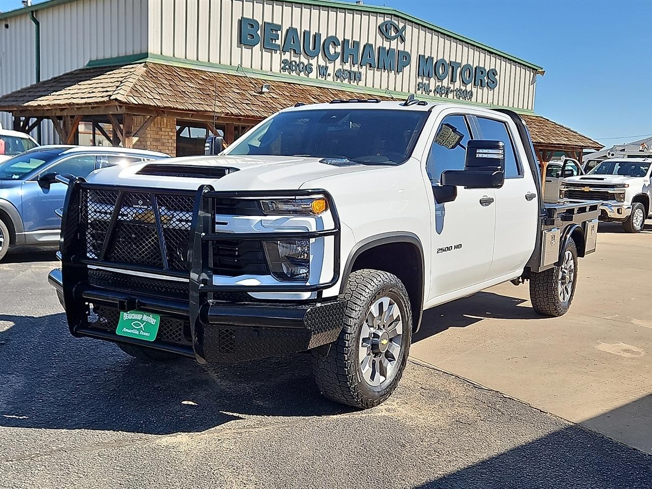 Chevrolet Silverado 2500HD 4WD Crew Cab 159" Custom 2024