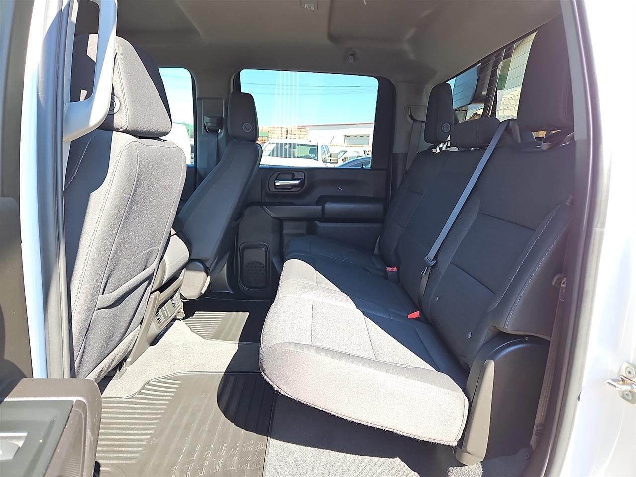 Chevrolet Silverado 2500HD 4WD Crew Cab 159" Custom 2024