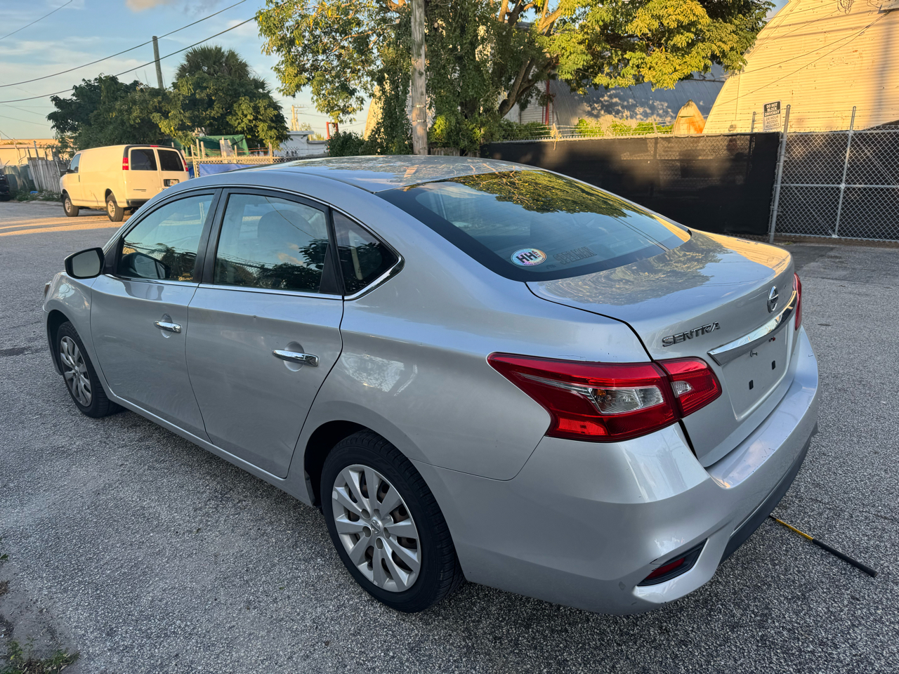 Nissan Sentra S CVT 2019