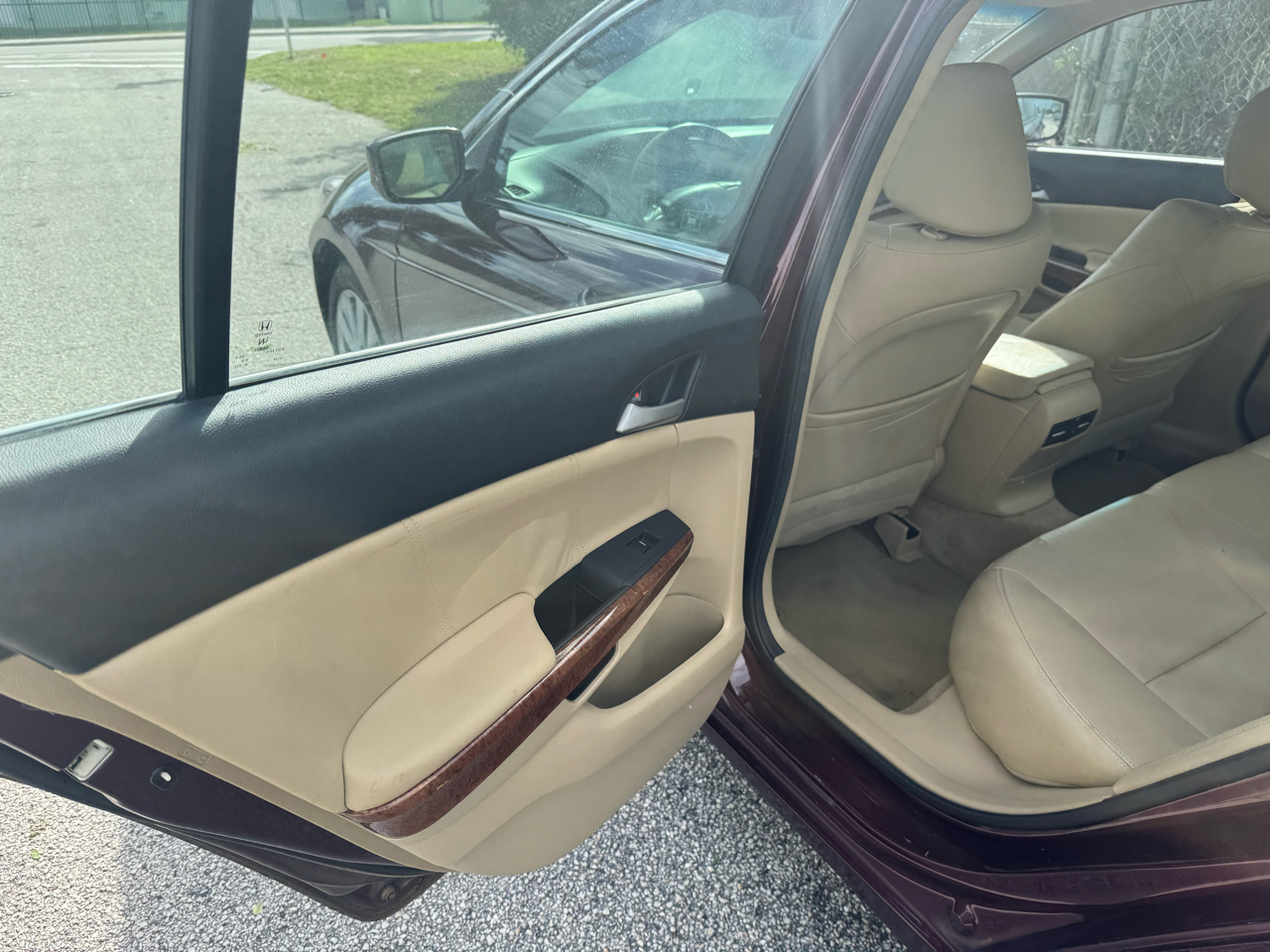 Honda Accord EX-L Sedan AT 2011