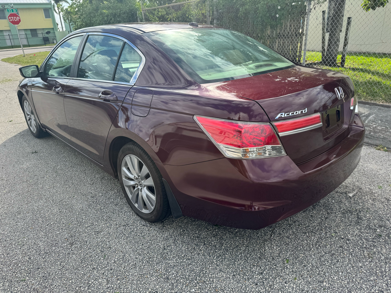 Honda Accord EX-L Sedan AT 2011