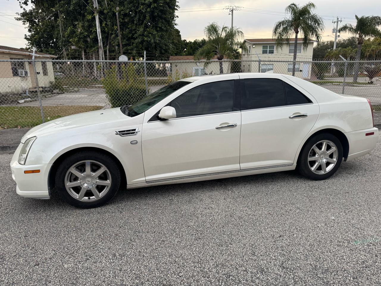 Cadillac STS V6 2010