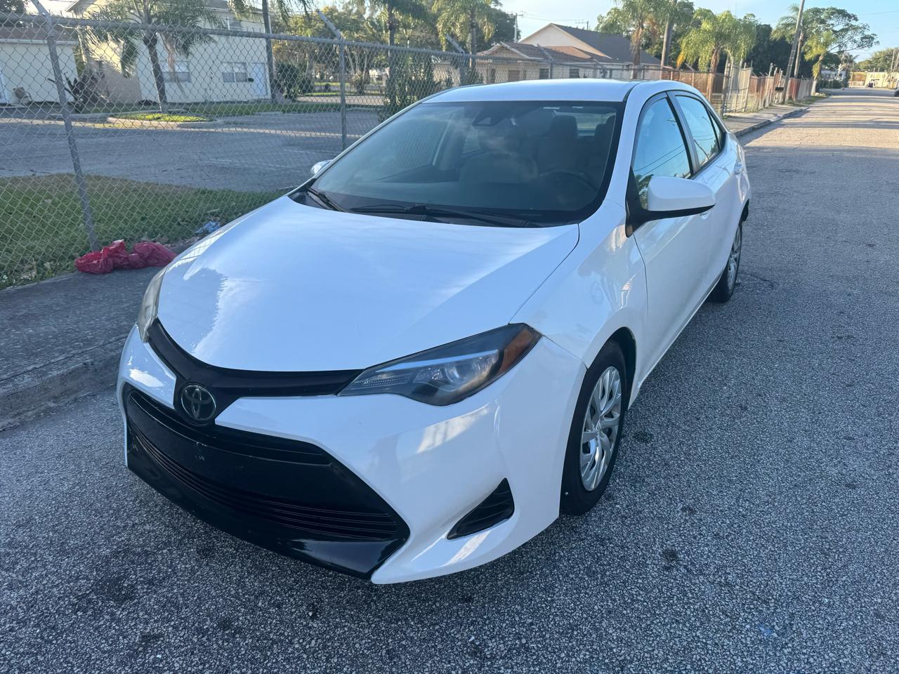 Toyota Corolla LE CVT 2017