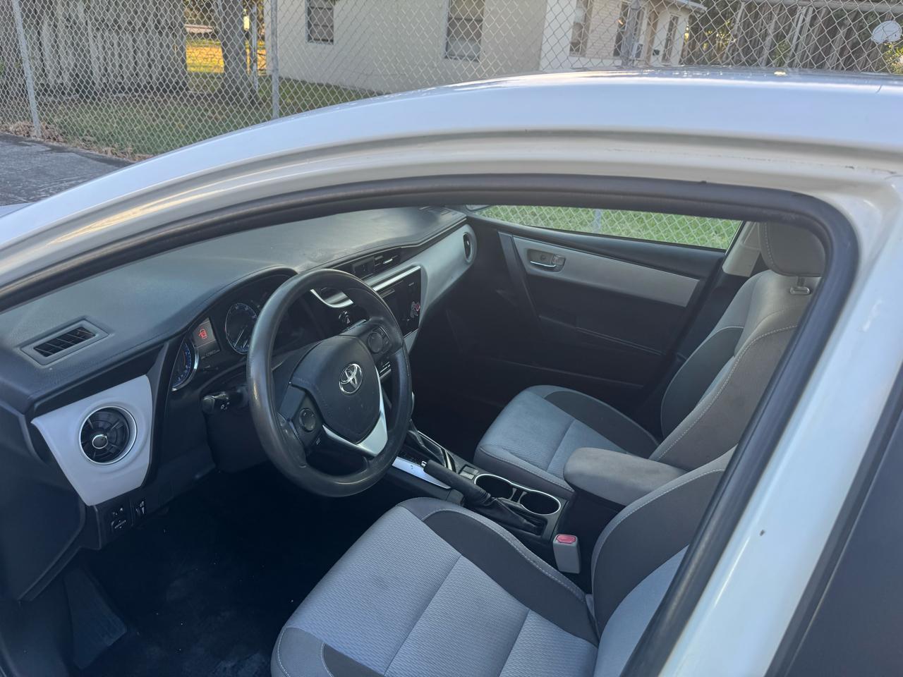 Toyota Corolla LE CVT 2017