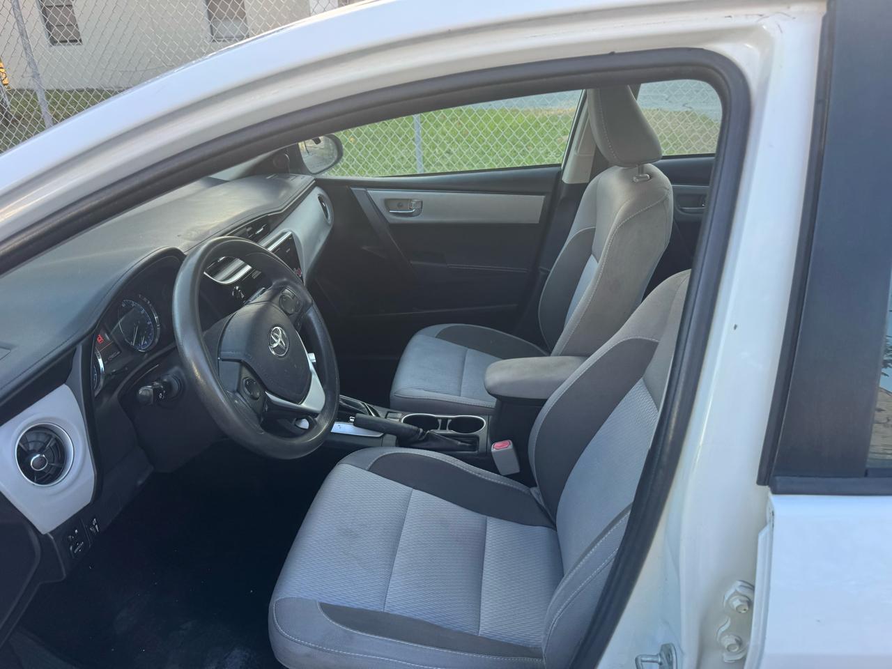 Toyota Corolla LE CVT 2017