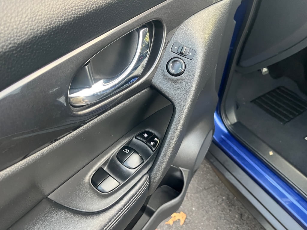 Nissan Rogue  2017 Nissan Rogue  2017