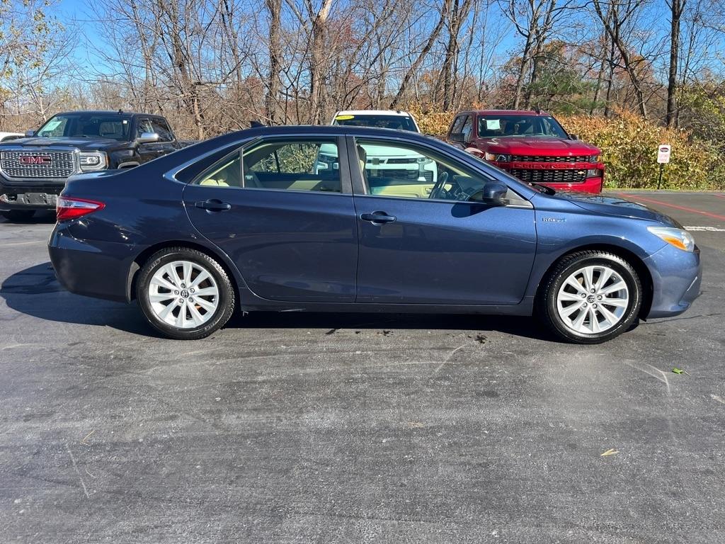 Toyota Camry Hybrid  2015