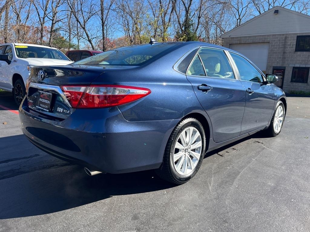 Toyota Camry Hybrid  2015