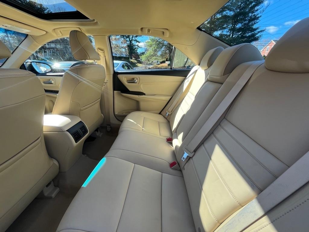 Toyota Camry Hybrid  2015