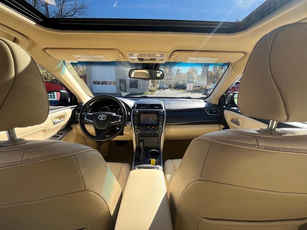 Toyota Camry Hybrid  2015