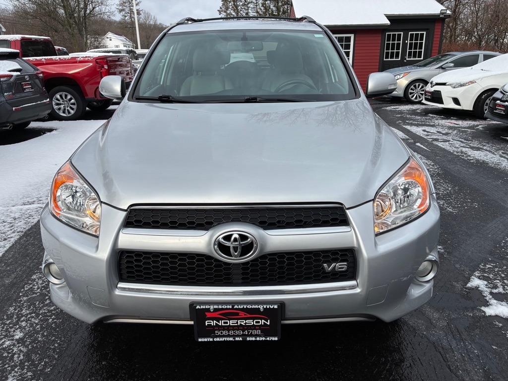 Toyota RAV4  2010