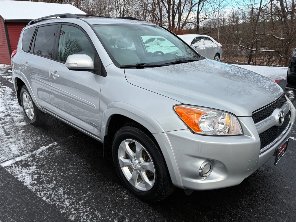 Toyota RAV4  2010
