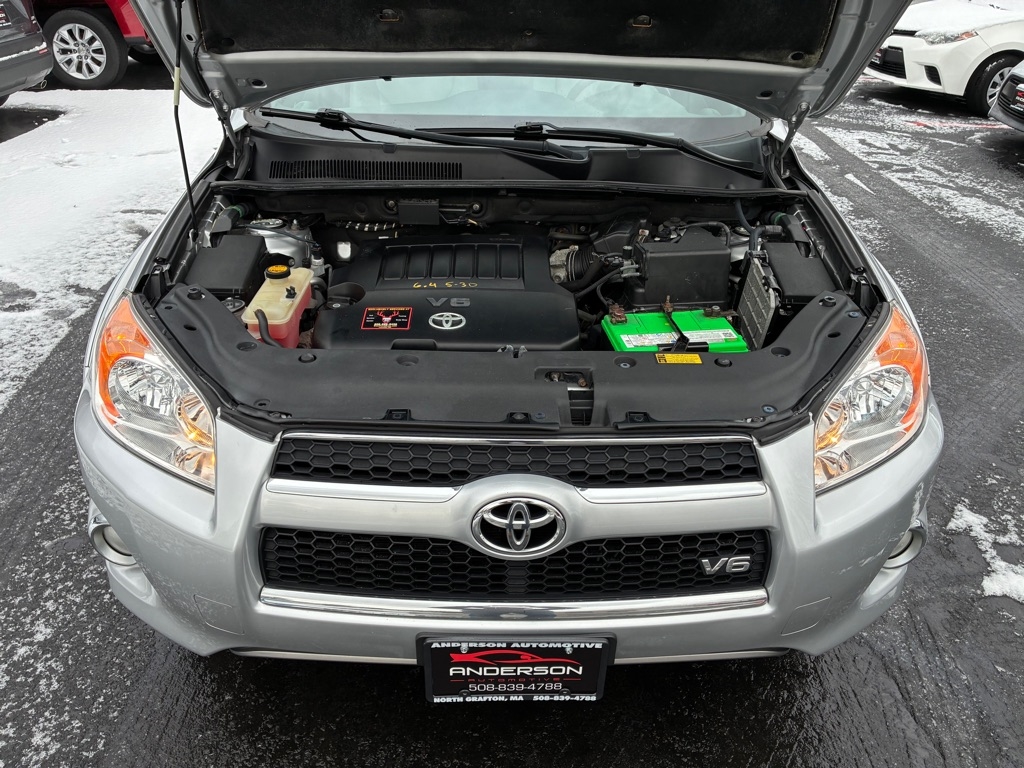 Toyota RAV4  2010
