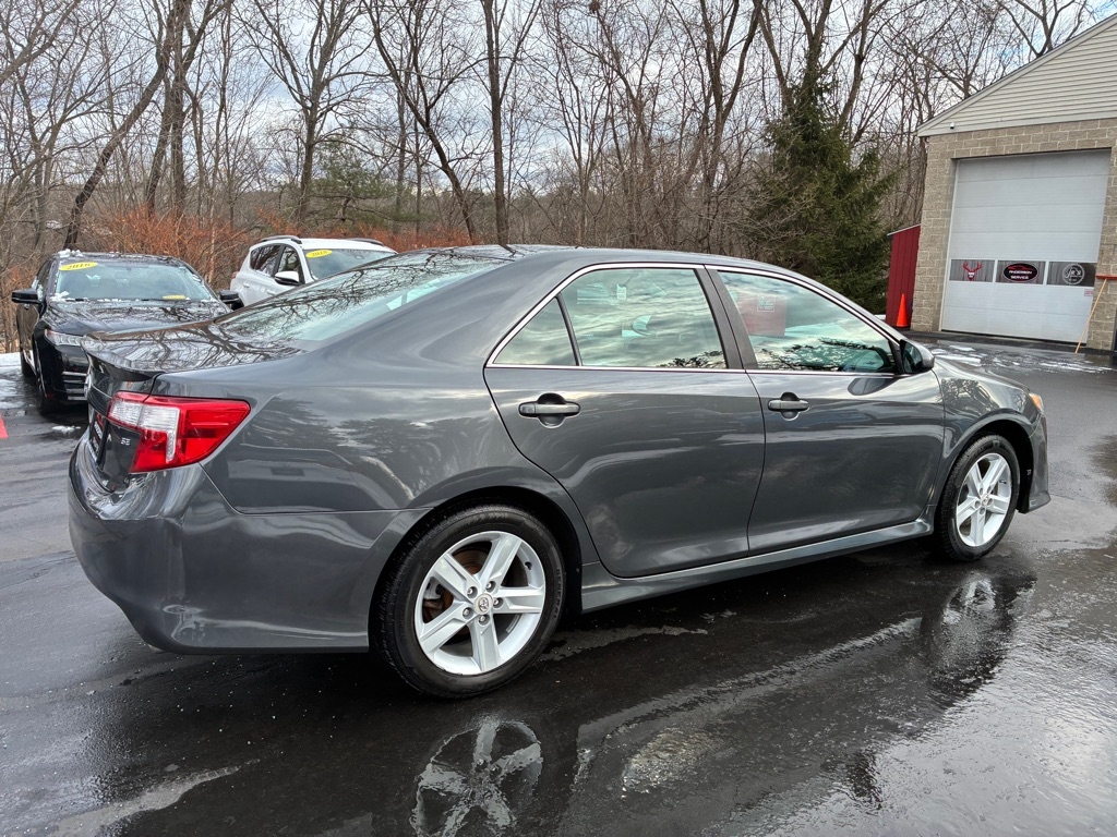 Toyota Camry  2012